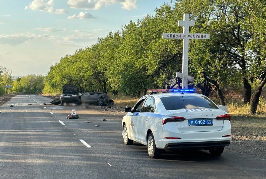 Разбились об крест: в Макеевке при ДТП погибли два человека, еще двое получили травмы Разбились об крест: в Макеевке при ДТП погибли два человека, еще двое получили травмы