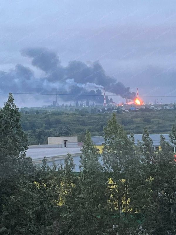 Олег Царёв: Российская ПВО ночью уничтожила 53 украинских БПЛА: 13 – над Курской обл, 11 – над Ростовской, 7 – над Самарской, 6 – над Белгородской, 5 – Орловской, по 4 – над Брянской и Воронежской обл и по одному над ... Олег Царёв: Российская ПВО ночью уничтожила 53 украинских БПЛА: 13 – над Курской обл, 11 – над Ростовской, 7 – над Самарской, 6 – над Белгородской, 5 – Орловской, по 4 – над Брянской и Воронежской обл и по одному над ...