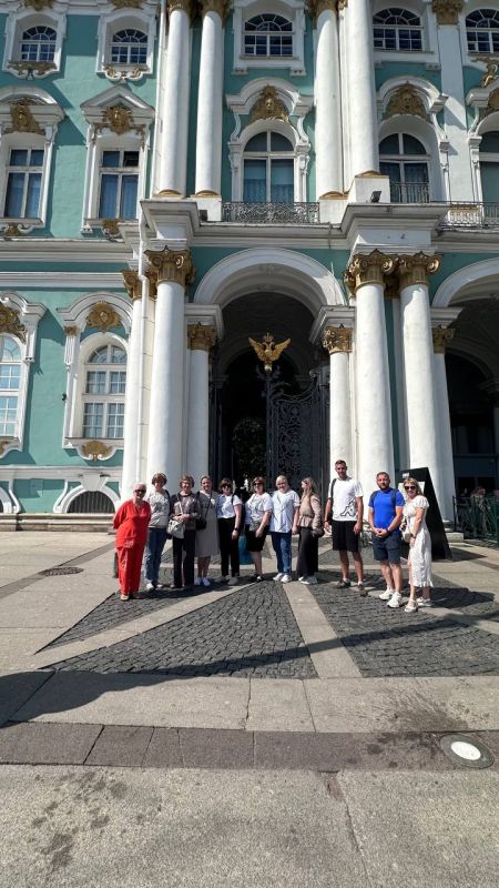 20 педагогов из Мариуполя отправились в Петербург для повышения квалификации 20 педагогов из Мариуполя отправились в Петербург для повышения квалификации