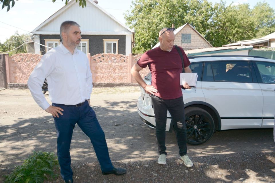 Работаем в Торезе - во исполнение поручений Главы ДНР провёл встречу с жителями частного сектора города Работаем в Торезе - во исполнение поручений Главы ДНР провёл встречу с жителями частного сектора города