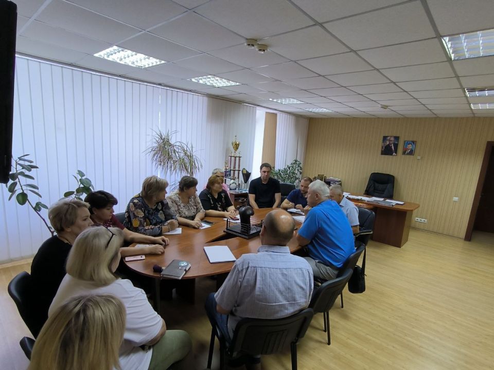 По поручению Главы ДНР Дениса Пушилина, продолжаются встречи с жителями и трудовыми коллективами городского округа Донецк По поручению Главы ДНР Дениса Пушилина, продолжаются встречи с жителями и трудовыми коллективами городского округа Донецк
