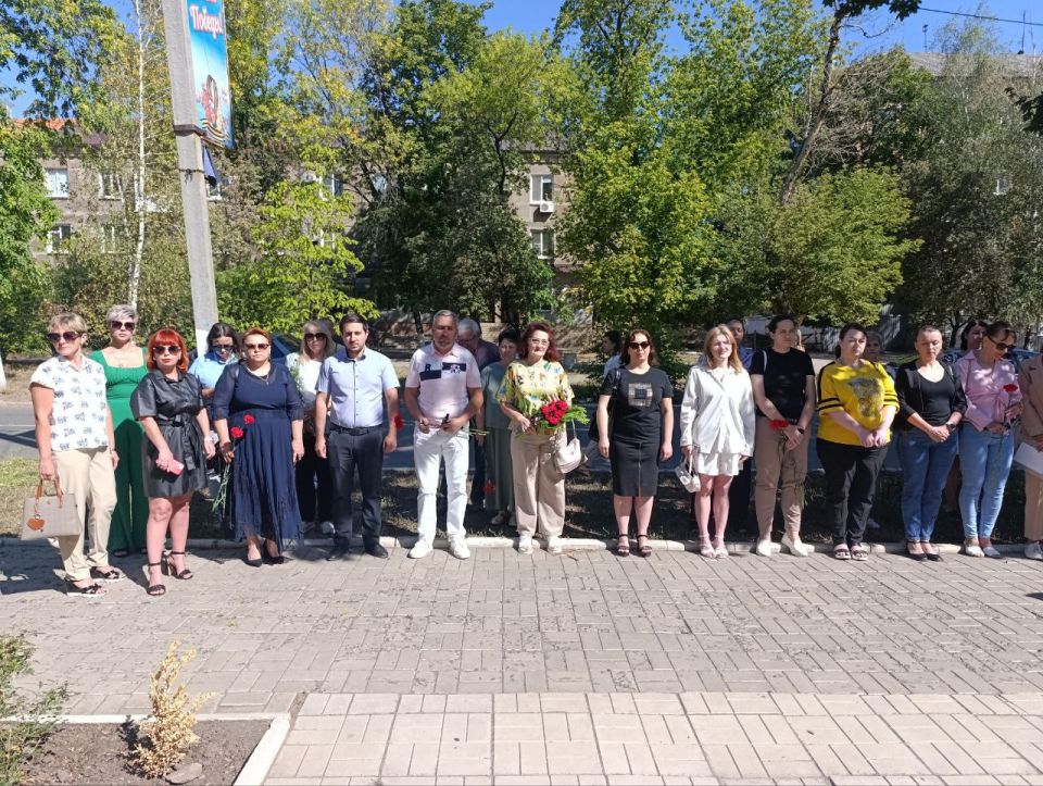 В Ждановке почтили память жертв трагических событий 2014 года В Ждановке почтили память жертв трагических событий 2014 года