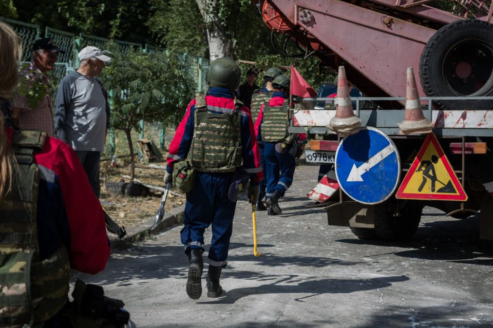 Сводная группировка ВСКС на ликвидации последствий обстрела Сводная группировка ВСКС на ликвидации последствий обстрела