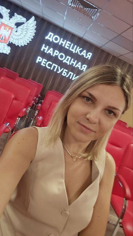Мастер-класс. 16.08.2025 года активисты Совета женщин Петровского района г.Донецка приняли участие в мастер-классе "Этические и ценностные ориентиры в социальном предпринимательстве", который состоялся в Центре "Мой бизнес" Мастер-класс. 16.08.2025 года активисты Совета женщин Петровского района г.Донецка приняли участие в мастер-классе "Этические и ценностные ориентиры в социальном предпринимательстве", который состоялся в Центре "Мой бизнес"