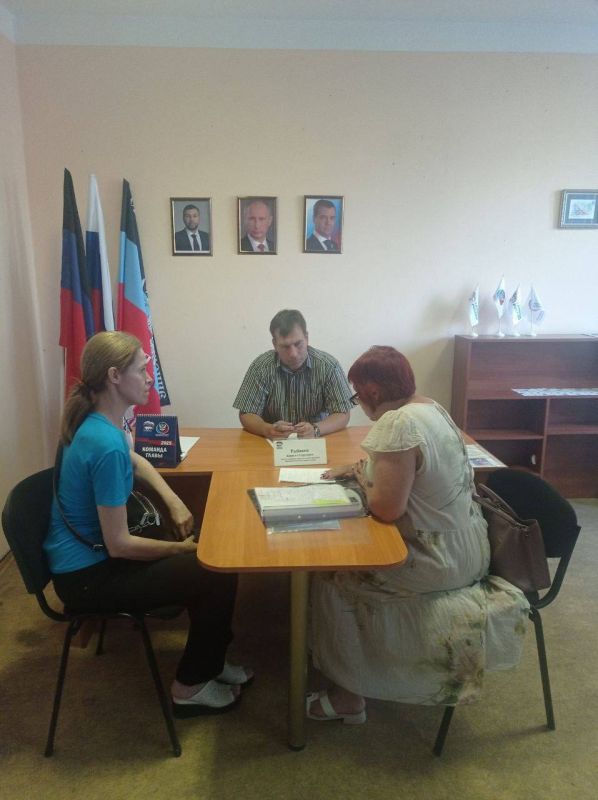 ПРИЁМ ГРАЖДАН. На текущей неделе депутаты Донецкого городского совета провели приём граждан ПРИЁМ ГРАЖДАН. На текущей неделе депутаты Донецкого городского совета провели приём граждан