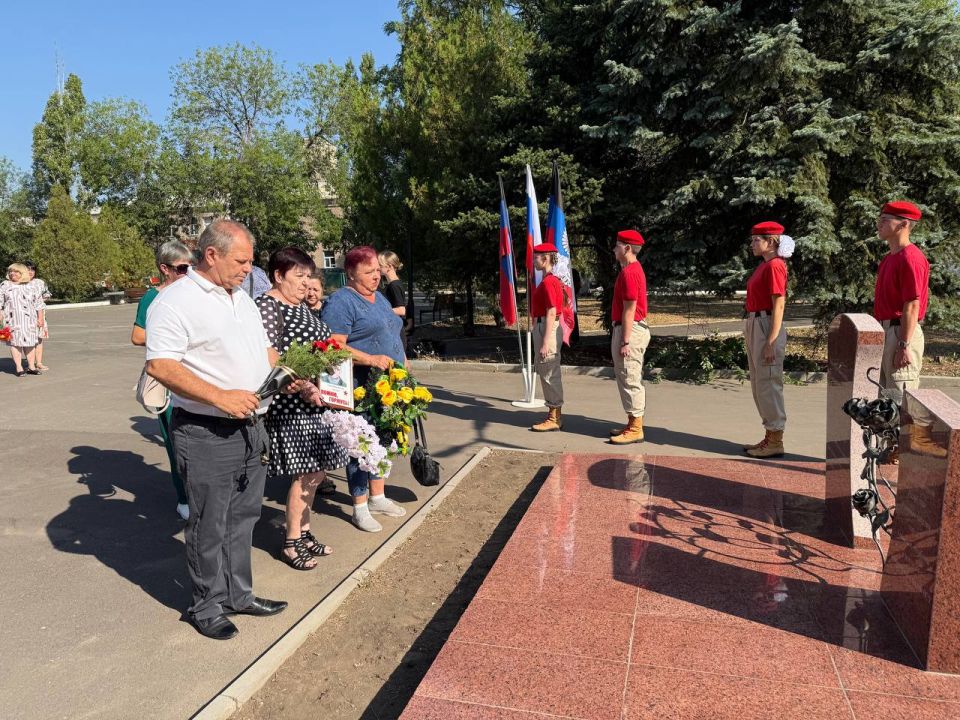 В Кировском прошла памятная встреча к 11-й годовщине первого обстрела города В Кировском прошла памятная встреча к 11-й годовщине первого обстрела города