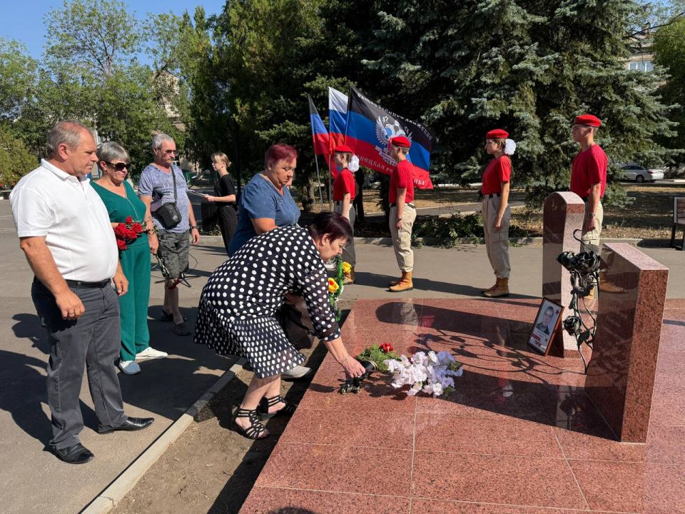 В Кировском прошла памятная встреча к 11-й годовщине первого обстрела города В Кировском прошла памятная встреча к 11-й годовщине первого обстрела города
