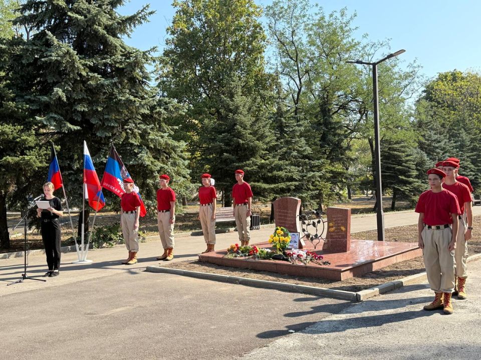 В Кировском прошла памятная встреча к 11-й годовщине первого обстрела города В Кировском прошла памятная встреча к 11-й годовщине первого обстрела города