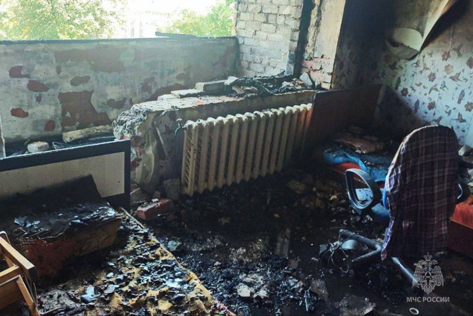 В Ясиноватой огнеборцы спасли 43-летнюю женщину на пожаре В Ясиноватой огнеборцы спасли 43-летнюю женщину на пожаре