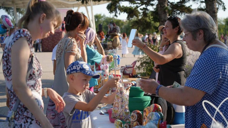  : 16  17   .   .        !     ,   