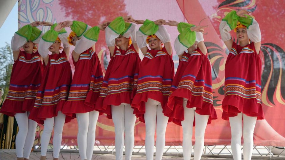  : 16  17   .   .        !     ,   