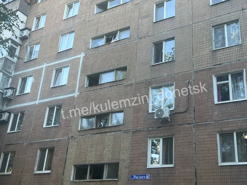 Последствия ночной атаки укрофашистов по Ленинскому району Донецка Последствия ночной атаки укрофашистов по Ленинскому району Донецка