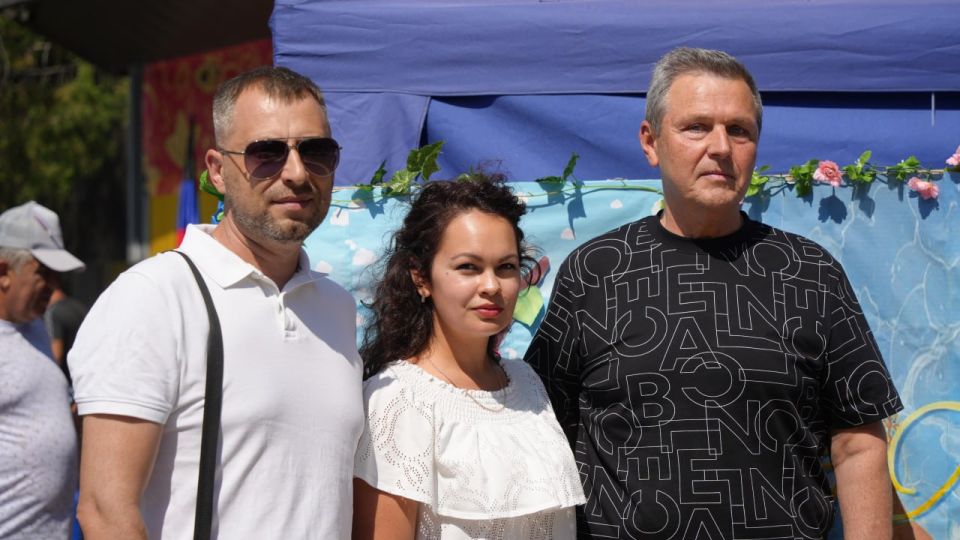 Этнофестиваль «Гостиный дворъ» в Мангуше: праздник народных традиций и творчества! Этнофестиваль «Гостиный дворъ» в Мангуше: праздник народных традиций и творчества!
