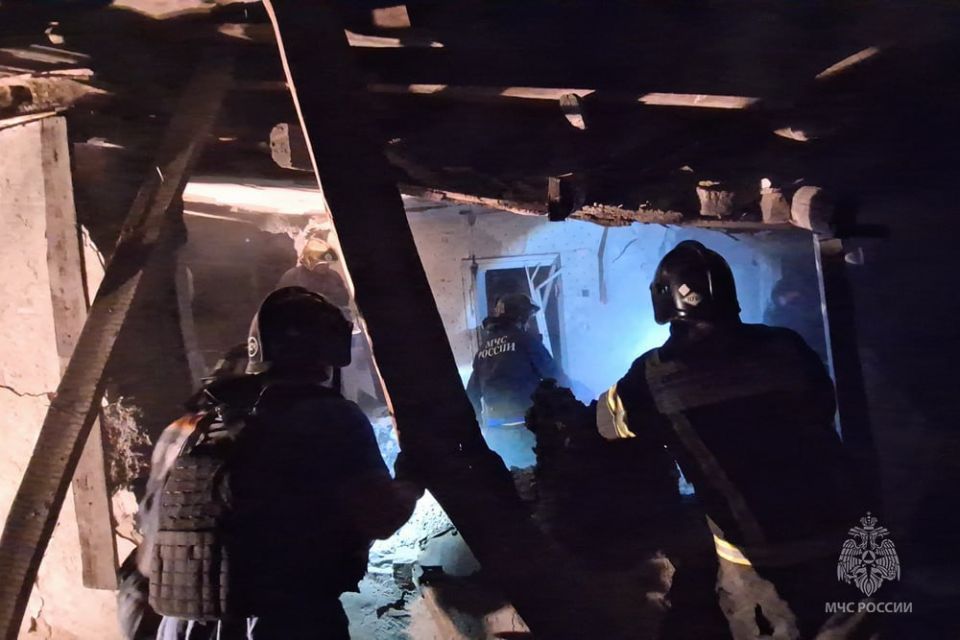 Массированная атака на Ленинский район Донецка произведена ударными БПЛА самолетного типа, в результате чего погибла женщина 1964 г.р. Глава ДНР выразил соболезнования родным и близким погибшей женщины Массированная атака на Ленинский район Донецка произведена ударными БПЛА самолетного типа, в результате чего погибла женщина 1964 г.р. Глава ДНР выразил соболезнования родным и близким погибшей женщины
