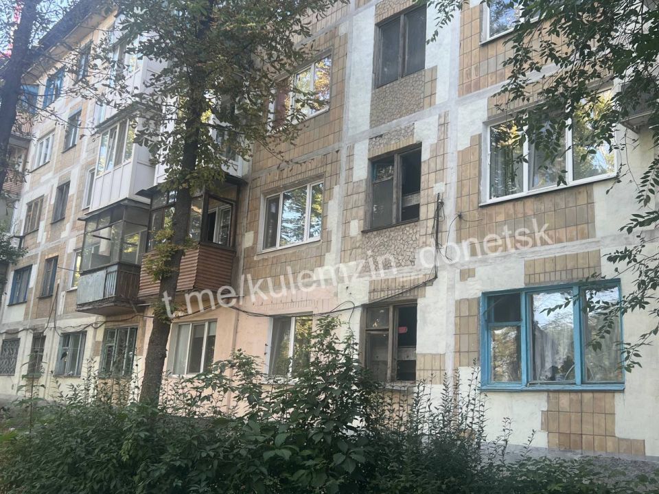 Последствия ночной атаки укрофашистов по Ленинскому району Донецка Последствия ночной атаки укрофашистов по Ленинскому району Донецка
