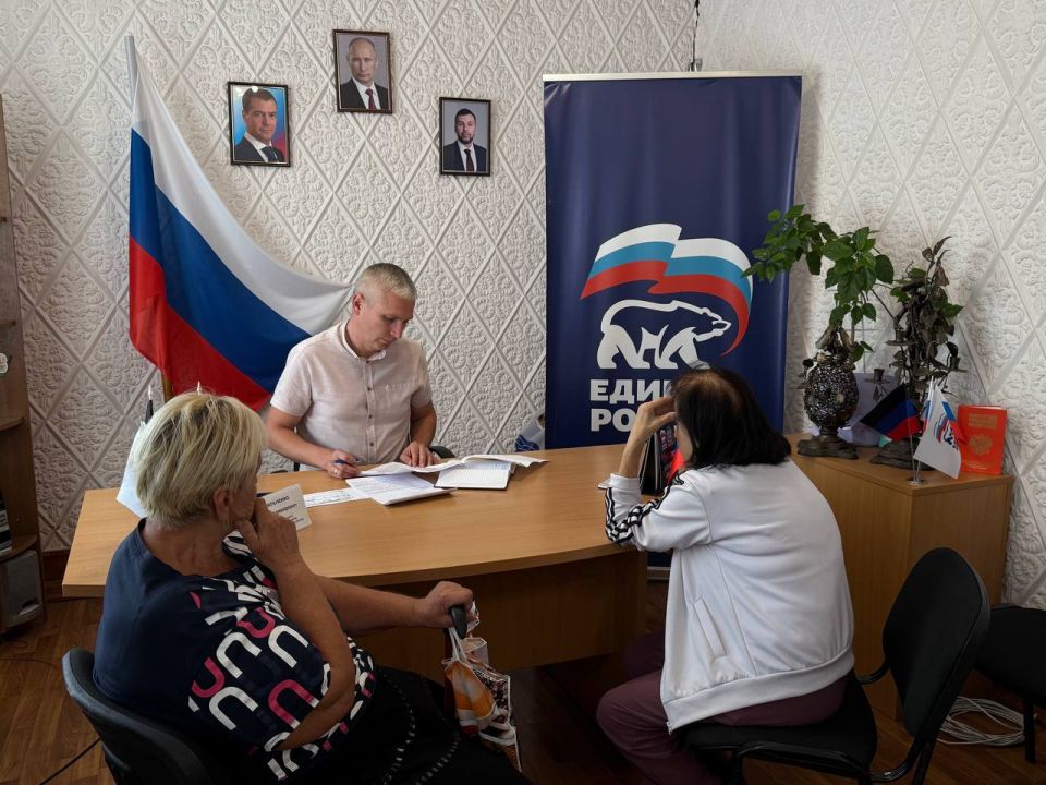 18 августа провёл приём граждан города Моспино 18 августа провёл приём граждан города Моспино