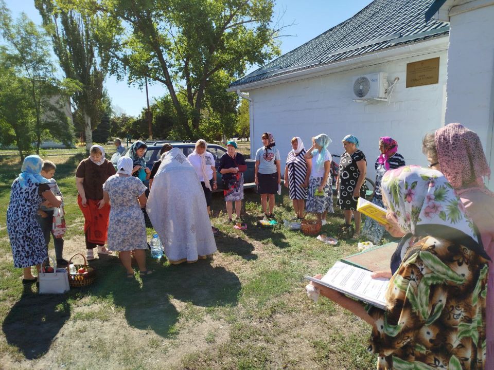 "Сочные яблоки". 19 августа 2025 года в рамках Месячника культуры в Донецкой Народной Республике, проходящего под девизом #КУЛЬТУРНЫЙАВГУСТ МБУ "Ровнопольский СДК" организовал увлекательное и познавательное мероприятие —... "Сочные яблоки". 19 августа 2025 года в рамках Месячника культуры в Донецкой Народной Республике, проходящего под девизом #КУЛЬТУРНЫЙАВГУСТ МБУ "Ровнопольский СДК" организовал увлекательное и познавательное мероприятие —...