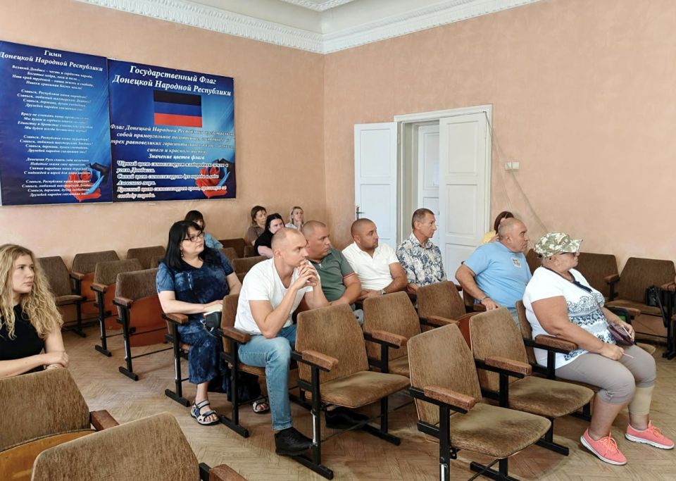 Сергей Ермаков: 19 августа провёл рабочую встречу с представителями субъектов малого предпринимательства городского округа Сергей Ермаков: 19 августа провёл рабочую встречу с представителями субъектов малого предпринимательства городского округа