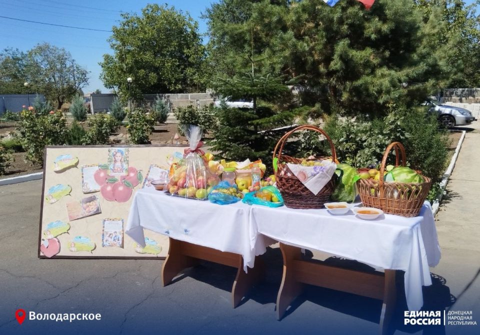 Яблочный спас-веселью час. Сегодня в стационарном отделении для постоянного проживания прошел круглый стол, приуроченный к празднику Преображение Господне Яблочный спас-веселью час. Сегодня в стационарном отделении для постоянного проживания прошел круглый стол, приуроченный к празднику Преображение Господне