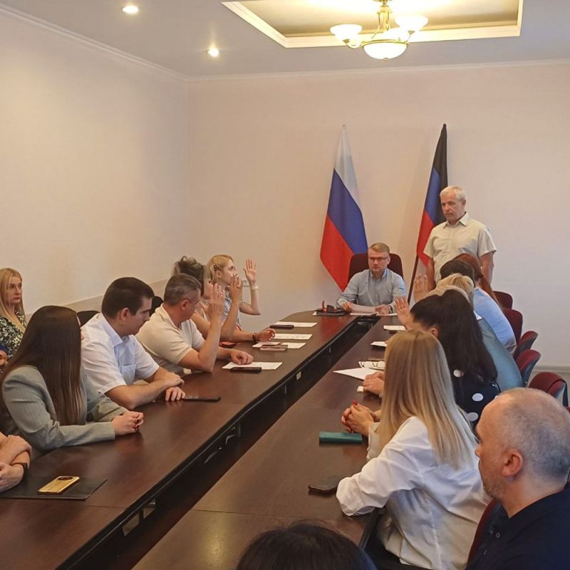 Состоялось первое заседание Общественного совета при Минсельхозе ДНР Состоялось первое заседание Общественного совета при Минсельхозе ДНР