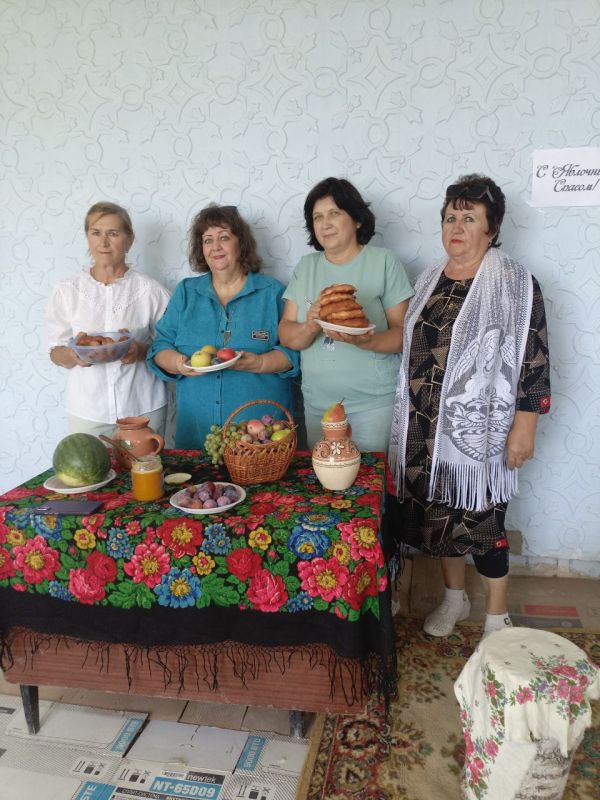 Николай Михайлов: В Кумачово прошла развлекательная программа «Спас медовый, яблочный и хлебный» Николай Михайлов: В Кумачово прошла развлекательная программа «Спас медовый, яблочный и хлебный»