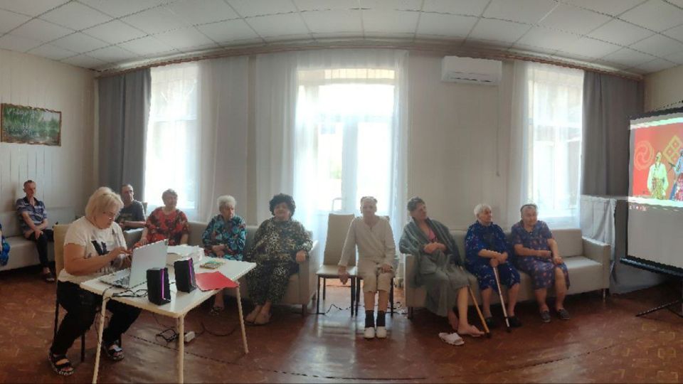Час досуга «Яблочный Спас не пройдет мимо нас» Час досуга «Яблочный Спас не пройдет мимо нас»