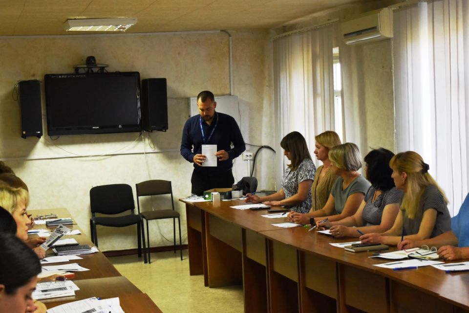 В Кировском обсудили развитие банковской сети В Кировском обсудили развитие банковской сети