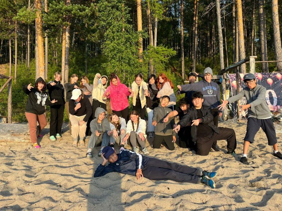 Николай Михайлов: 50 школьников из Старобешевского округа продолжают свой отдых в Бурятии Николай Михайлов: 50 школьников из Старобешевского округа продолжают свой отдых в Бурятии