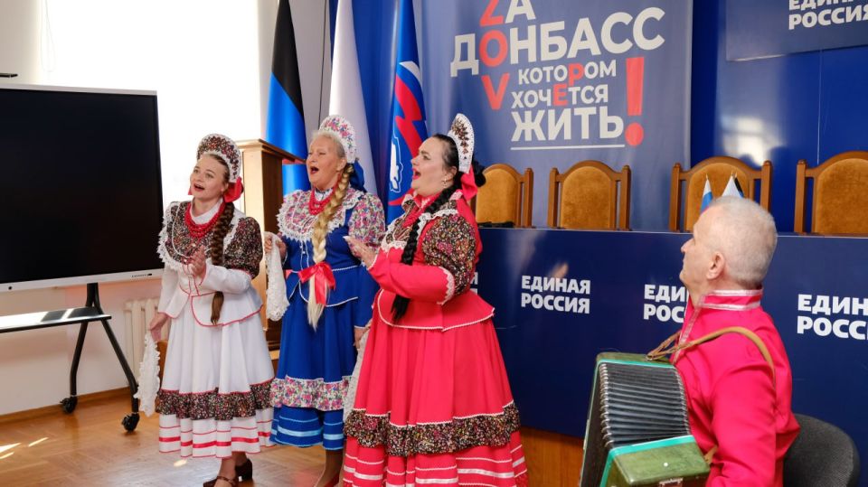 С праздником Преображения Господнего и Яблочного Спаса! С праздником Преображения Господнего и Яблочного Спаса!
