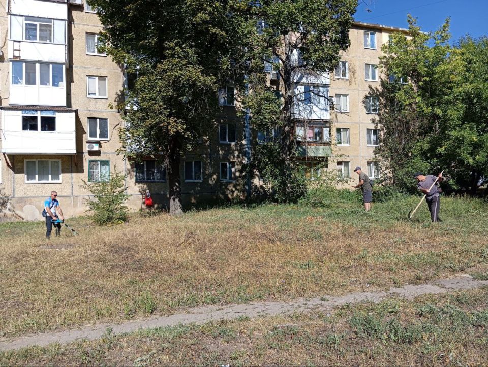 Сегодня, 19.08.2025 года, силами сотрудников жилищно-коммунальных предприятий Пролетарского внутригородского района г. Донецка были выполнены следующие работы: Сегодня, 19.08.2025 года, силами сотрудников жилищно-коммунальных предприятий Пролетарского внутригородского района г. Донецка были выполнены следующие работы: