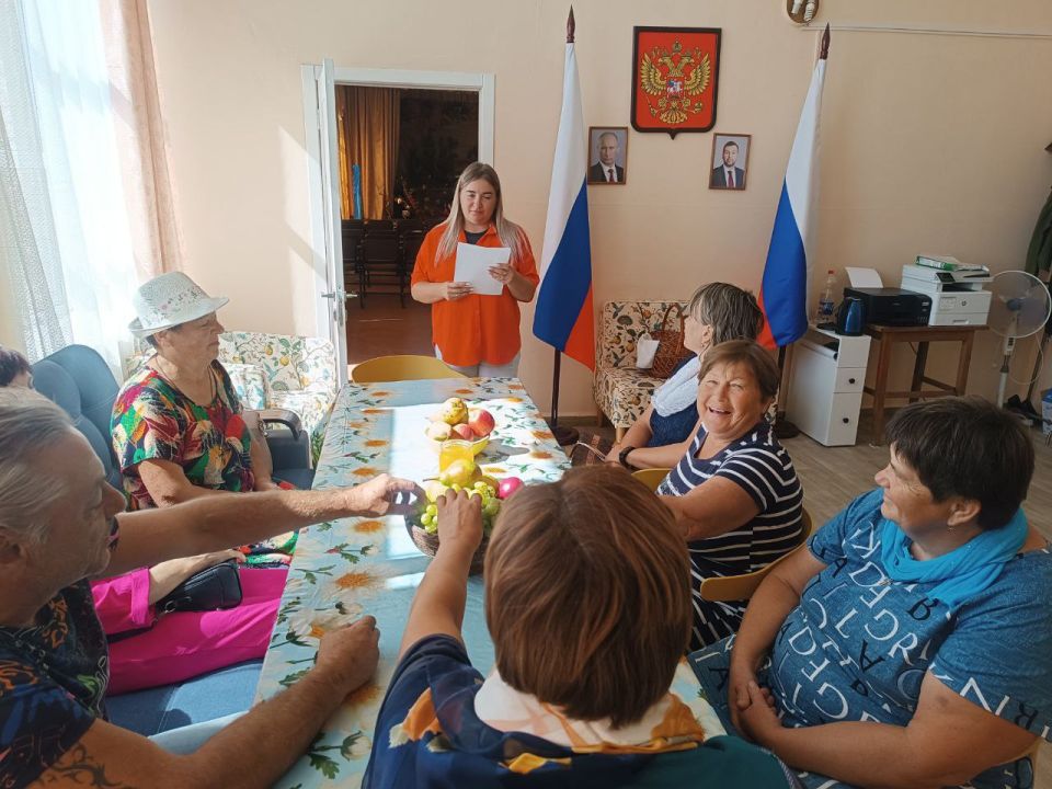 Яблочный Спас - это самый известный и значительный из всех августовских Спасов Яблочный Спас - это самый известный и значительный из всех августовских Спасов