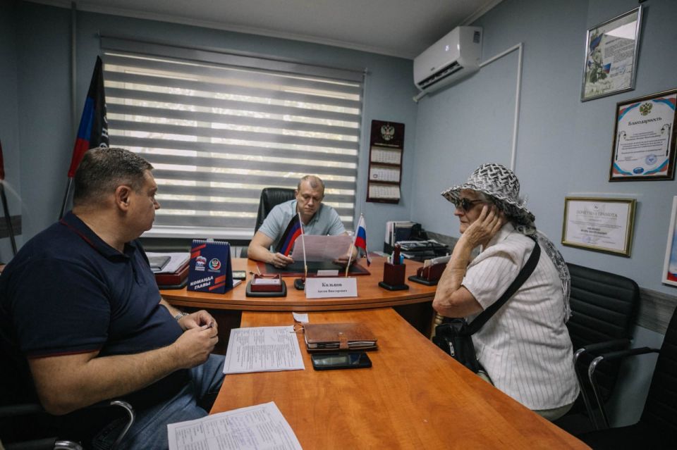 Антон Кольцов: Провел личный прием жителей левобережья Антон Кольцов: Провел личный прием жителей левобережья