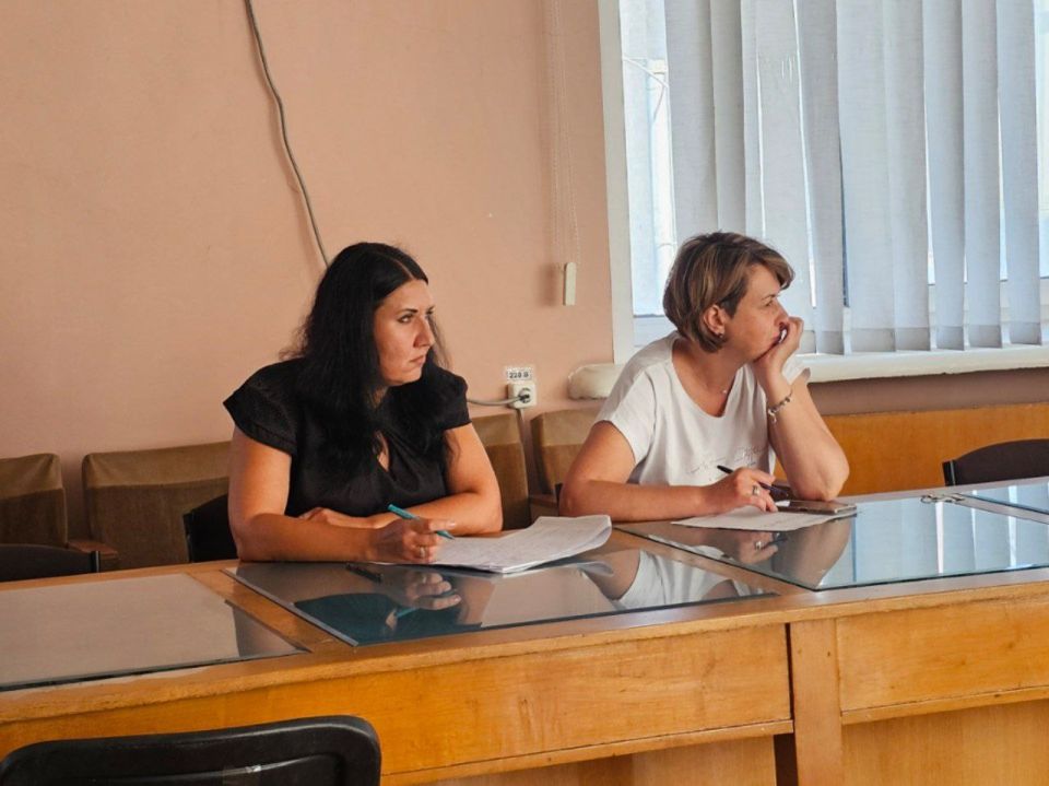Татьяна Копылова: Сегодня, 20 августа, в Управе Ворошиловского внутригородского района Администрации городского округа Донецк состоялось рабочее совещание «Чистый четверг» Татьяна Копылова: Сегодня, 20 августа, в Управе Ворошиловского внутригородского района Администрации городского округа Донецк состоялось рабочее совещание «Чистый четверг»