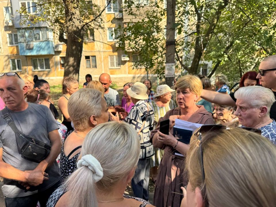 Елена Рязанцева: Действуем сообща: в Пролетарском районе продолжается диалог с жителями Елена Рязанцева: Действуем сообща: в Пролетарском районе продолжается диалог с жителями