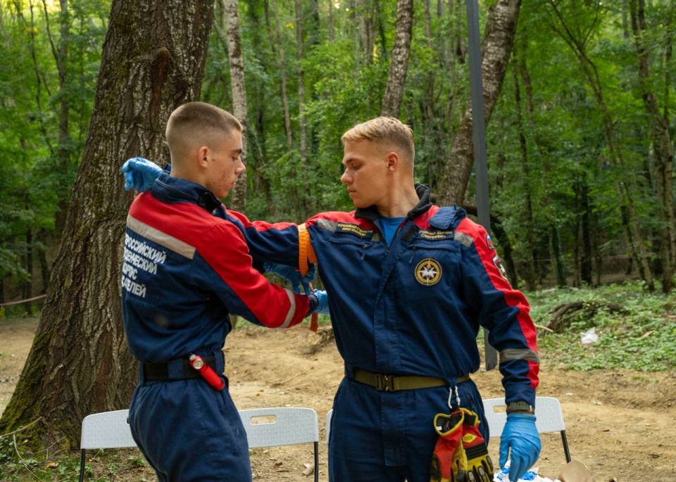 Команда ВСКС на форуме Кубани «Регион 93» Команда ВСКС на форуме Кубани «Регион 93»