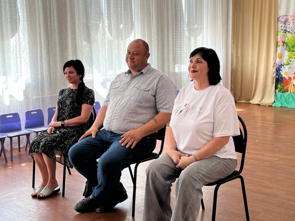 Во исполнение поручения Главы Донецкой Народной Республики Дениса Владимировича Пушилина о ведении постоянного диалога с жителями республики, 20 августа заместитель главы администрации городского округа Дебальцево Оксана... Во исполнение поручения Главы Донецкой Народной Республики Дениса Владимировича Пушилина о ведении постоянного диалога с жителями республики, 20 августа заместитель главы администрации городского округа Дебальцево Оксана...