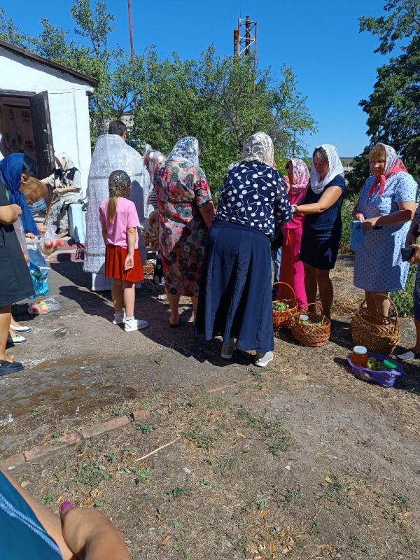 Яблочный Спас - это самый известный и значительный из всех августовских Спасов Яблочный Спас - это самый известный и значительный из всех августовских Спасов