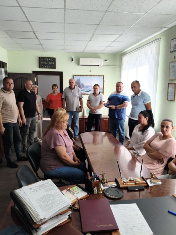 Сегодня депутат Тельмановского муниципального совета Сергей Мелащук провел встречу с трудовым коллективом Филиала "Тельмановское ПУВКХ" ГУП ДНР "ВОДА ДОНБАССА" Сегодня депутат Тельмановского муниципального совета Сергей Мелащук провел встречу с трудовым коллективом Филиала "Тельмановское ПУВКХ" ГУП ДНР "ВОДА ДОНБАССА"