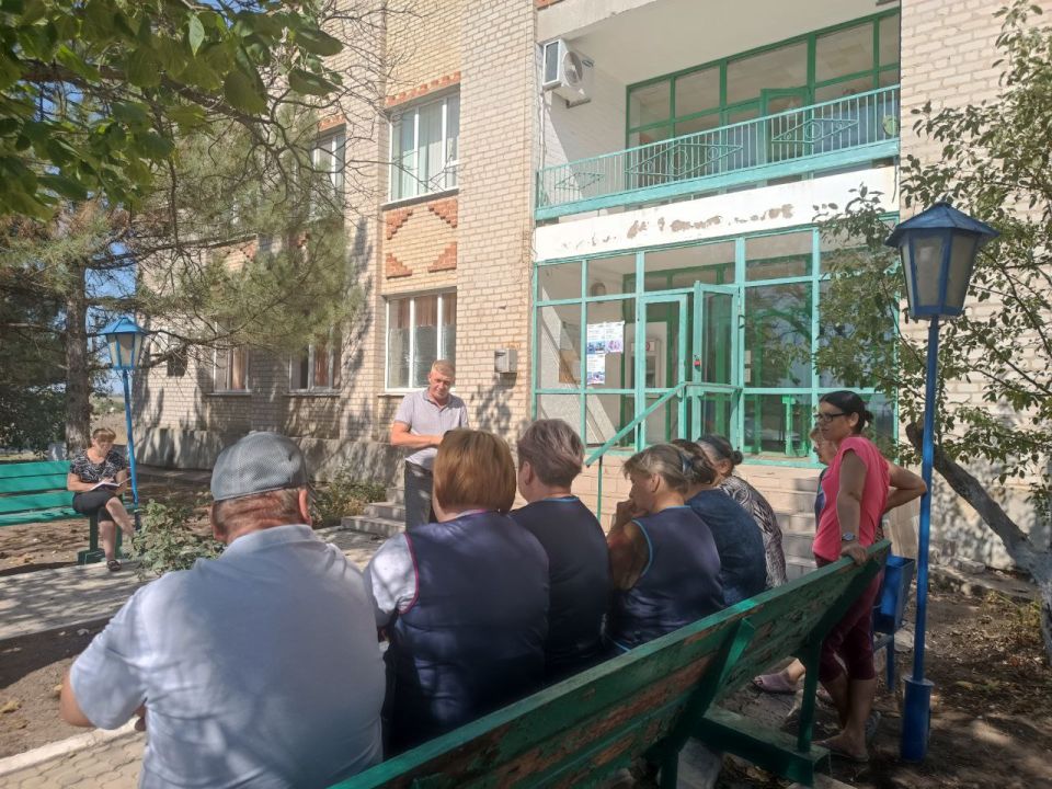 Сергей Юзвинкевич: Провел встречу с трудовым коллективом ГУП ДНР "Аграрный Донбасс" филиал "Заря-Агро"