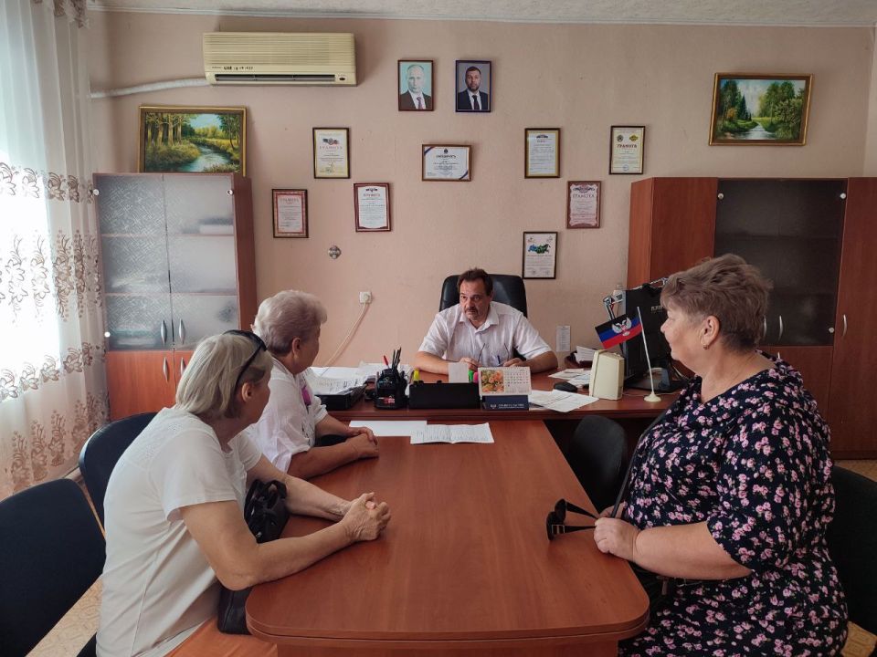 Юрий Будрин: Сегодня, 21 августа 2025 года, заместитель руководителя Управы Кировского внутригородского района Администрации городского округа Донецк ДНР Александр Дёмин провел личный прием граждан Юрий Будрин: Сегодня, 21 августа 2025 года, заместитель руководителя Управы Кировского внутригородского района Администрации городского округа Донецк ДНР Александр Дёмин провел личный прием граждан