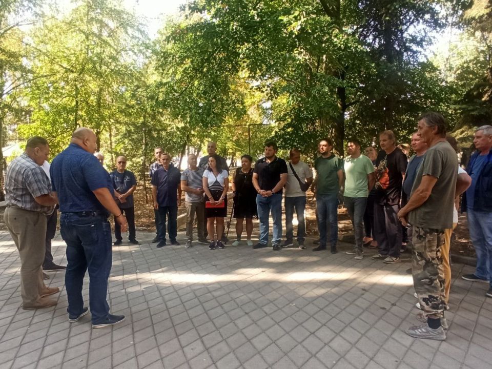 Валентин Левченко: Продолжаю серию встреч с коллективами организаций, расположенных на территории Киевского района Валентин Левченко: Продолжаю серию встреч с коллективами организаций, расположенных на территории Киевского района