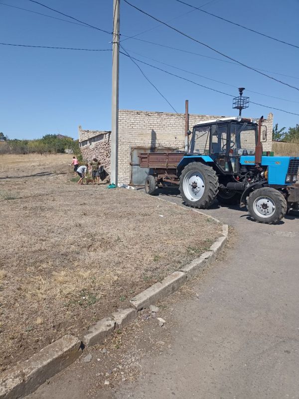 Наталья Великодная: Сегодня, 21 августа, в рамках партийного проекта Единой России "Городская среда", а также традиционной экологической акции «Чистый четверг» жители населенных пунктов Тельмановского округа приняли участие... Наталья Великодная: Сегодня, 21 августа, в рамках партийного проекта Единой России "Городская среда", а также традиционной экологической акции «Чистый четверг» жители населенных пунктов Тельмановского округа приняли участие...