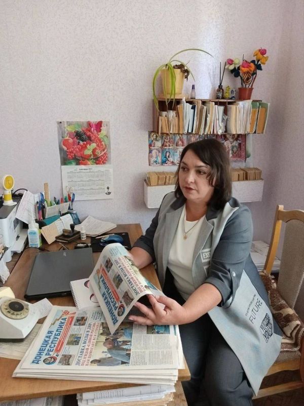 Секретарь первичного отделения «Единой России» Елена Лисовина совместно с заместителем главы администрации городского округа Иловайск Еленой Кочетовой обсудила с медиками поддержку городской больницы Секретарь первичного отделения «Единой России» Елена Лисовина совместно с заместителем главы администрации городского округа Иловайск Еленой Кочетовой обсудила с медиками поддержку городской больницы