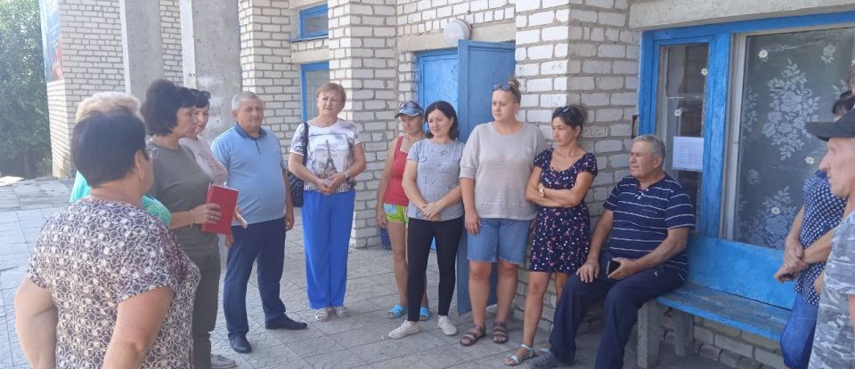 Наталья Великодная: Встреча с жителями села Греково-Александровка Наталья Великодная: Встреча с жителями села Греково-Александровка