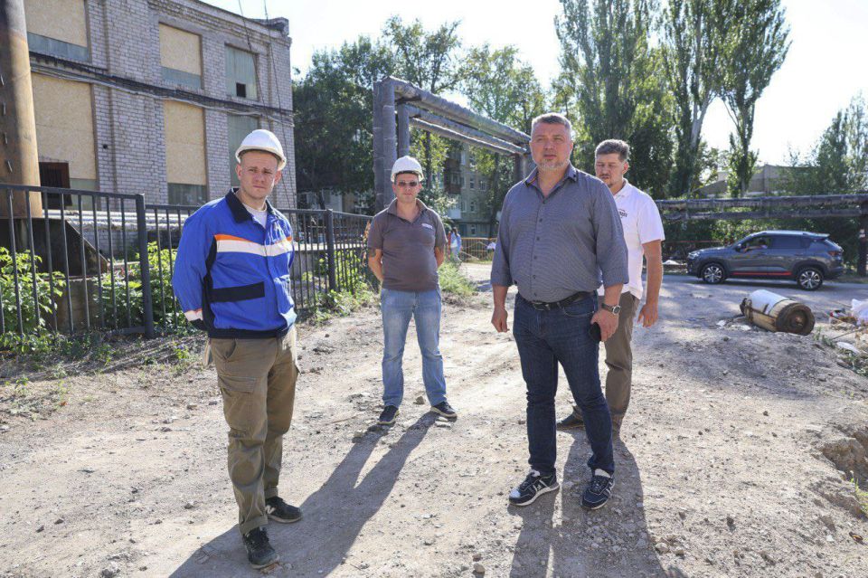 СЕРГЕЙ ПОЛХОВ ПРОИНСПЕКТИРОВАЛ РАБОТЫ ПО ПОДГОТОВКЕ К БУДУЩЕМУ ОТОПИТЕЛЬНОМУ СЕЗОНУ В КОТЕЛЬНОЙ БУДЕННОВСКОГО РАЙОНА ДОНЕЦКА СЕРГЕЙ ПОЛХОВ ПРОИНСПЕКТИРОВАЛ РАБОТЫ ПО ПОДГОТОВКЕ К БУДУЩЕМУ ОТОПИТЕЛЬНОМУ СЕЗОНУ В КОТЕЛЬНОЙ БУДЕННОВСКОГО РАЙОНА ДОНЕЦКА