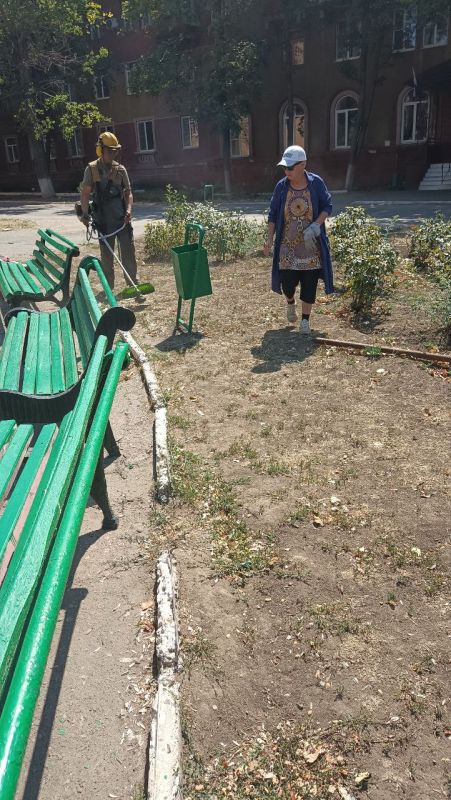 В Старобешевском округе прошла акция «Чистый четверг» В Старобешевском округе прошла акция «Чистый четверг»