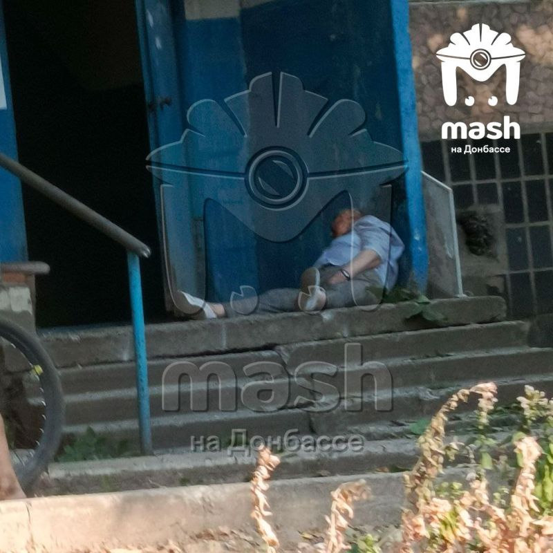 ВСУ ударили по жилому кварталу в Енакиево ВСУ ударили по жилому кварталу в Енакиево