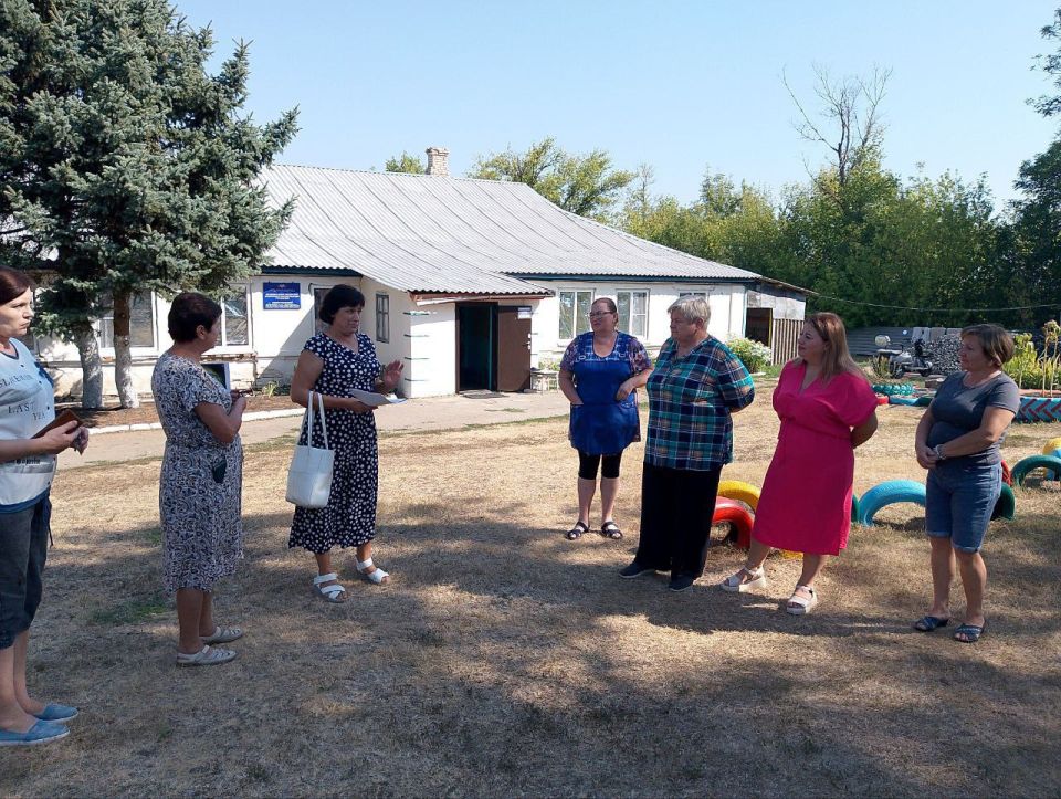 Продолжаются встречи с трудовыми коллективами Продолжаются встречи с трудовыми коллективами