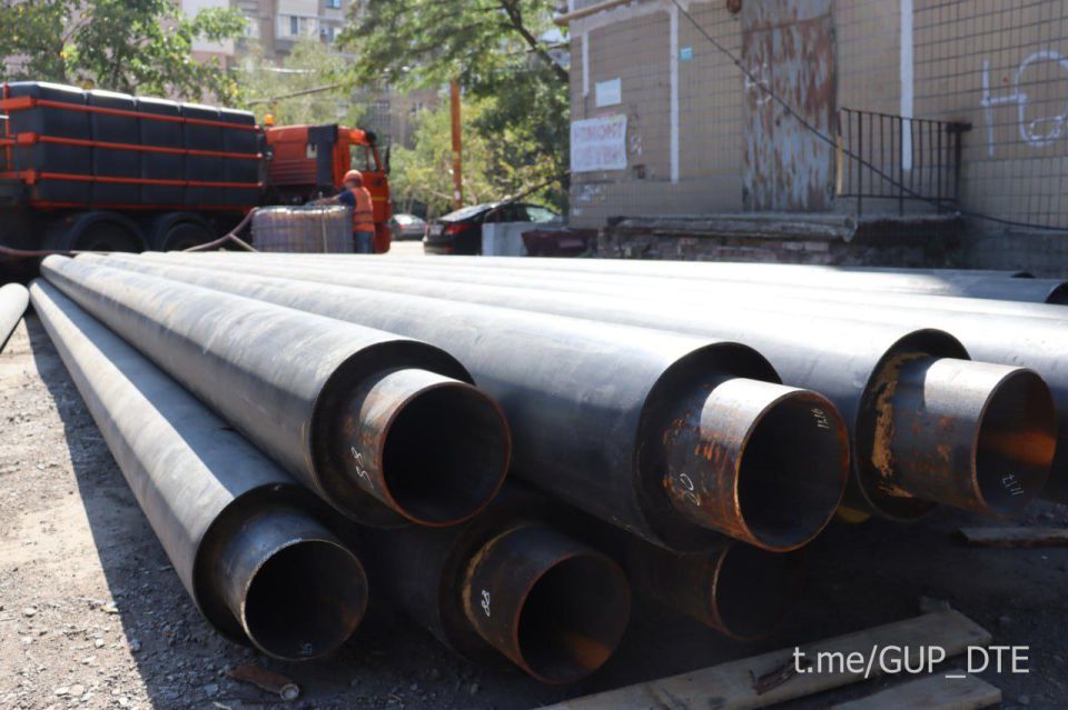 СЕРГЕЙ ПОЛХОВ ПРОИНСПЕКТИРОВАЛ ХОД РАБОТ НА СЕТЯХ ТЕПЛОСНАБЖЕНИЯ В ЛЕНИНСКОМ РАЙОНЕ ДОНЕЦКА СЕРГЕЙ ПОЛХОВ ПРОИНСПЕКТИРОВАЛ ХОД РАБОТ НА СЕТЯХ ТЕПЛОСНАБЖЕНИЯ В ЛЕНИНСКОМ РАЙОНЕ ДОНЕЦКА