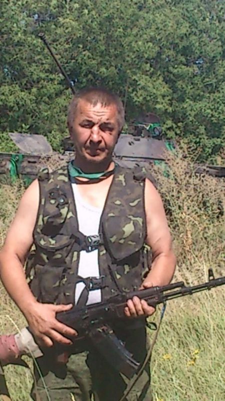 Возложение цветов к Вечному огню на Саур-Могиле Возложение цветов к Вечному огню на Саур-Могиле